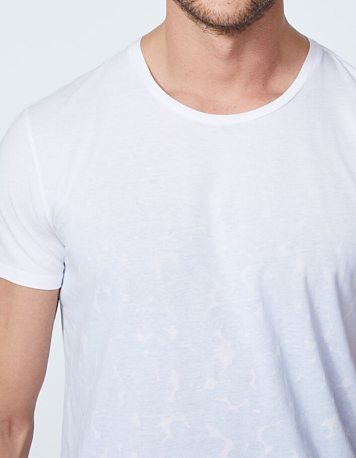 Men’s white deep-dye effect T-shirt with flower motifs - IKKS