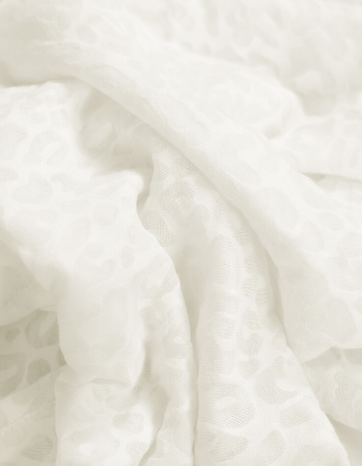 Tee-shirt blanc motif l&eacute;opard en transparence-6