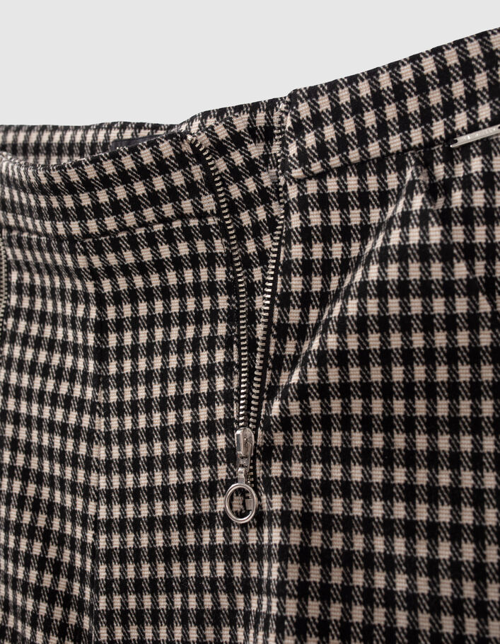 Girls’ black and beige houndstooth motif shorts-6