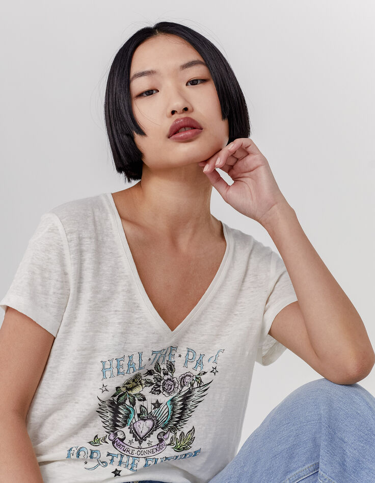 Tee-shirt écru en lin col V visuel message cœur ailé femme-4