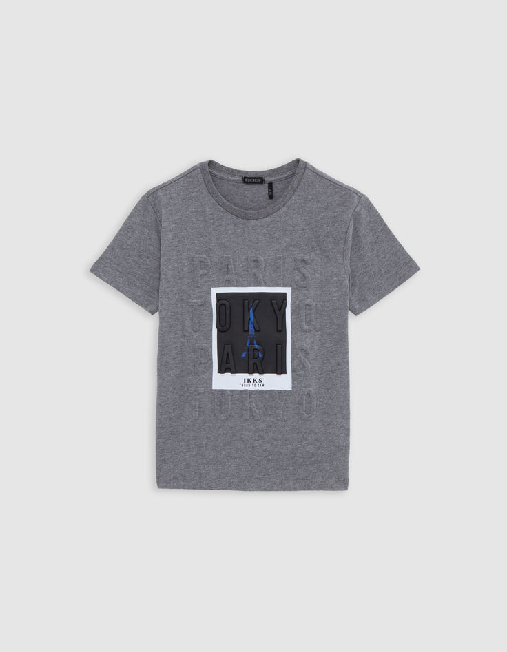 Graues Jungen-T-Shirt, geprägte Botschaft, Polaroid-Effekt-1 Graues Jungen-T-Shirt, geprägte Botschaft, Polaroid-Effekt-1