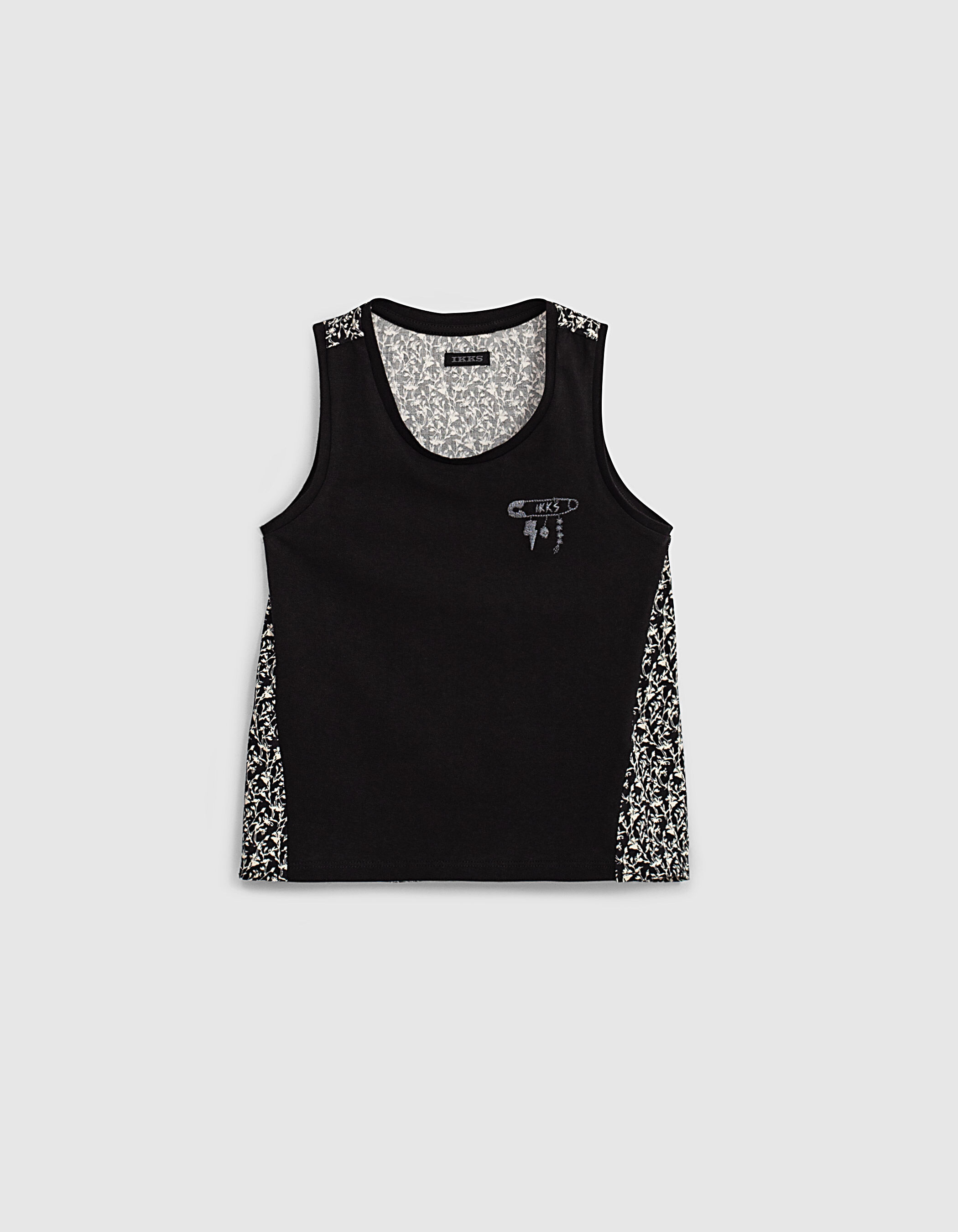 Camiseta tirantes negra sale niña
