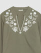 Mujer blusa con peto de algod&oacute;n org&aacute;nico caqui bordado-8