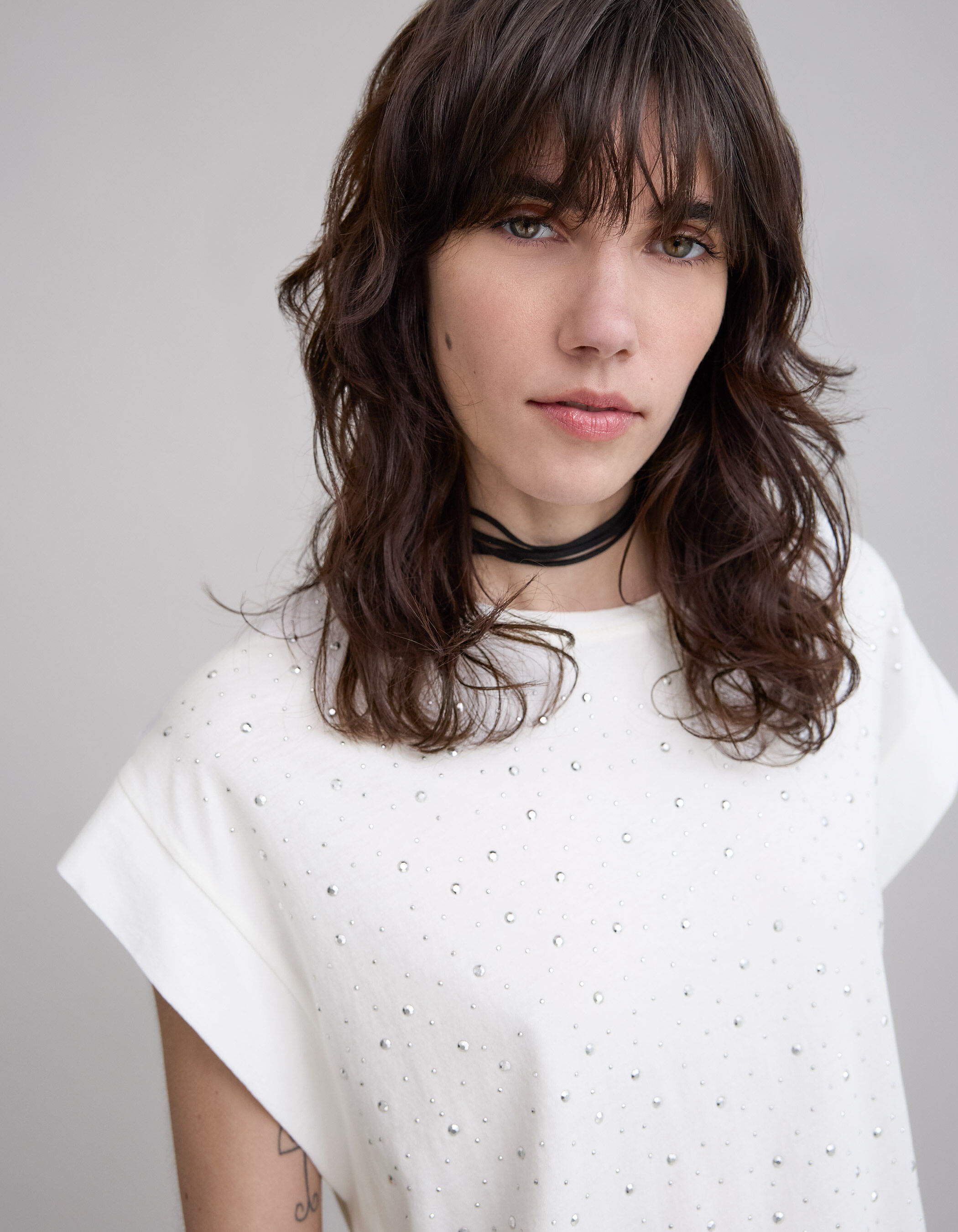 Camisetas con tachuelas mujer on sale