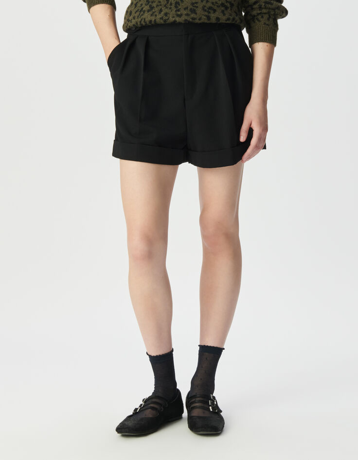 Schwarze Damenledershorts mit Revers-2
