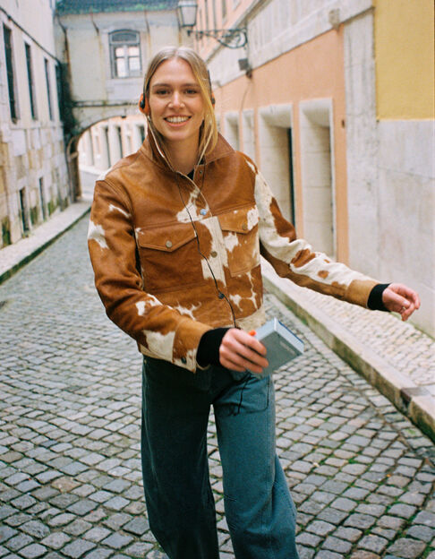 Women's brown leather short jacket with cow pattern - IKKS