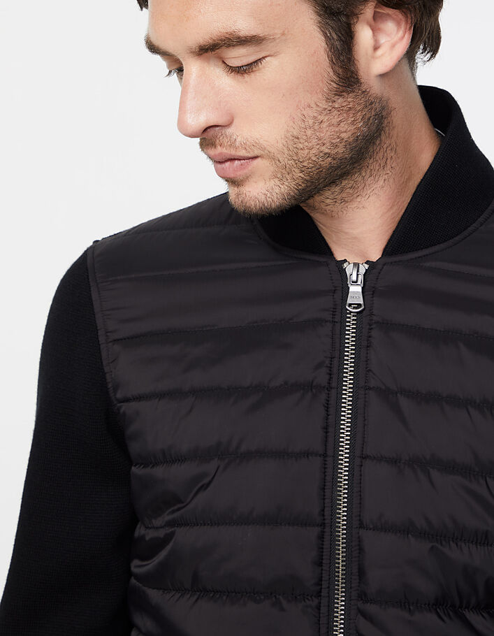 Schwarze Herrensteppjacke mit Strickärmeln und -rücken-4