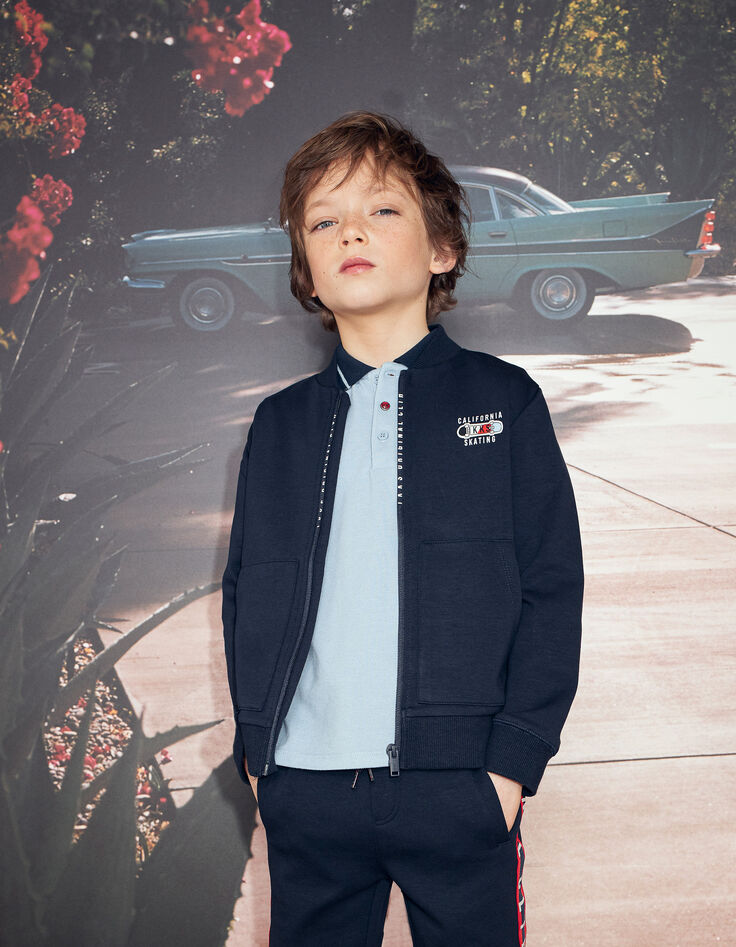 Blaue Jungenbomberstrickjacke IKKS Fun hinten -6 Blaue Jungenbomberstrickjacke IKKS Fun hinten -6