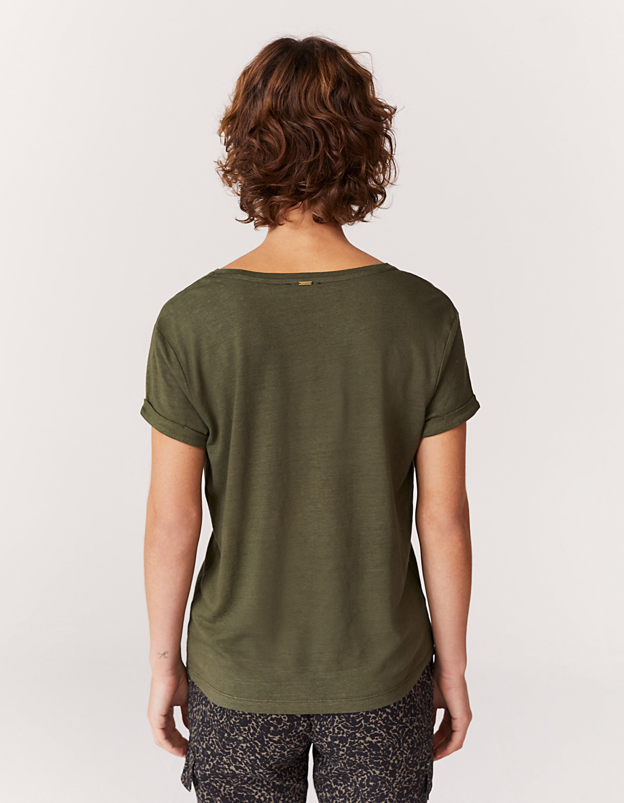 khaki plain linen mix V-neck T-shirt 