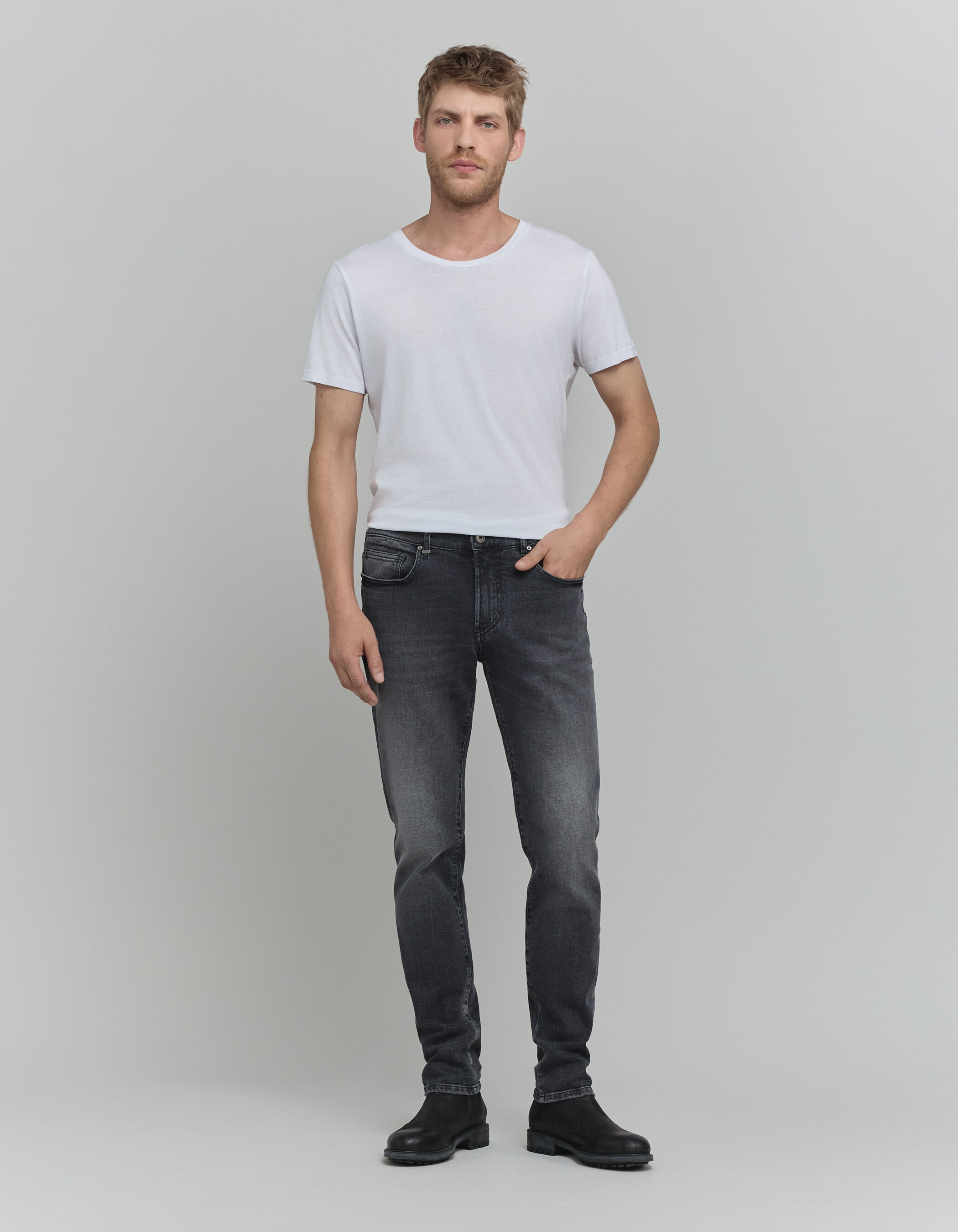 SLIM grafito WATERLESS Bruce Jeans Hombre IKKS