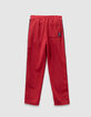 Rote Jungenjogginghose mit marineblauen Streifen-3