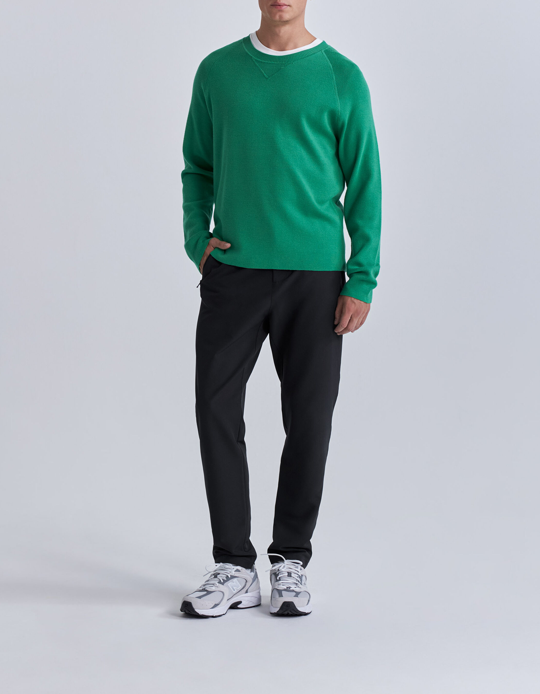 Men s black 37.5 tech nylon joggers