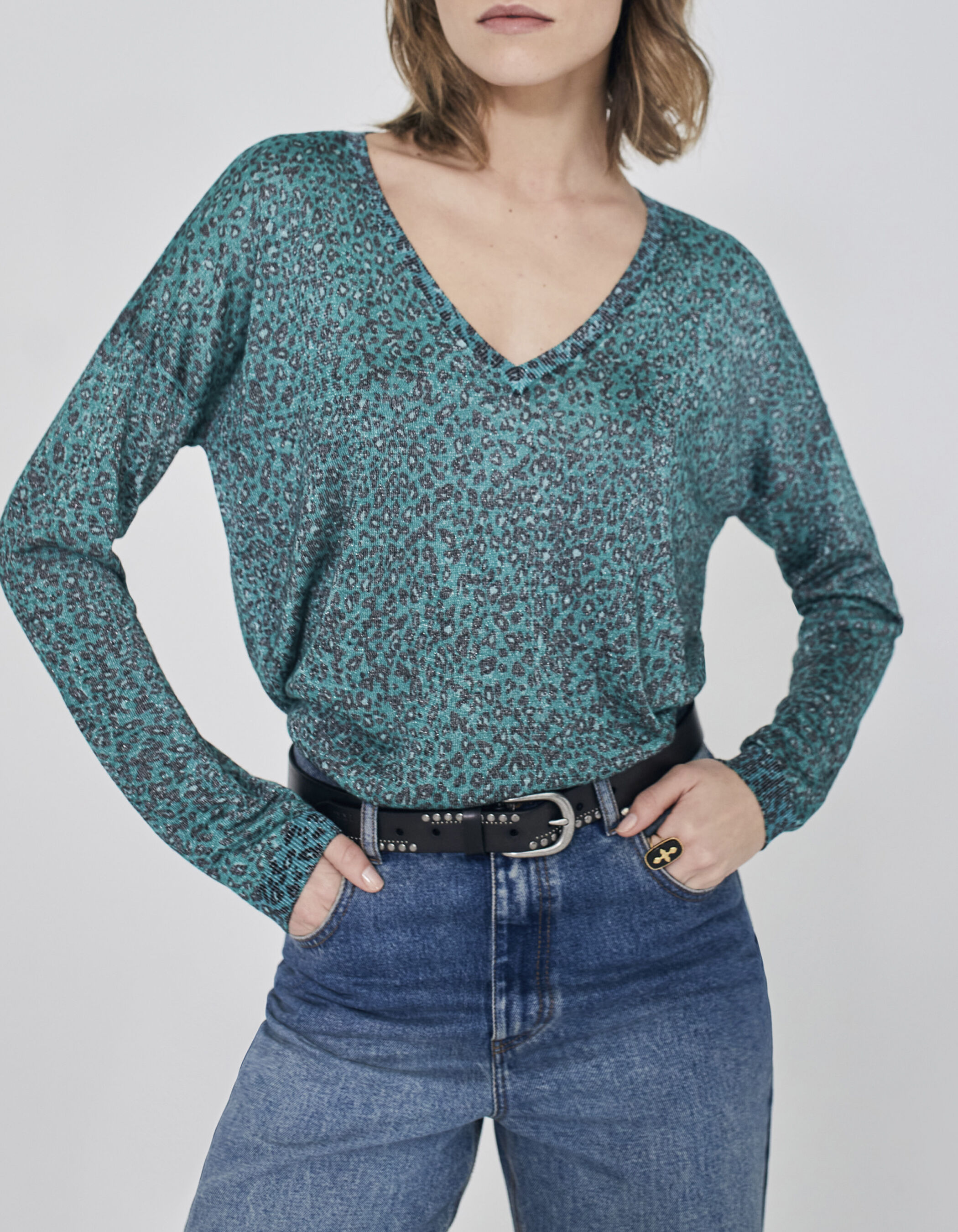 Green sweater with leopard sleeves new arrivals
