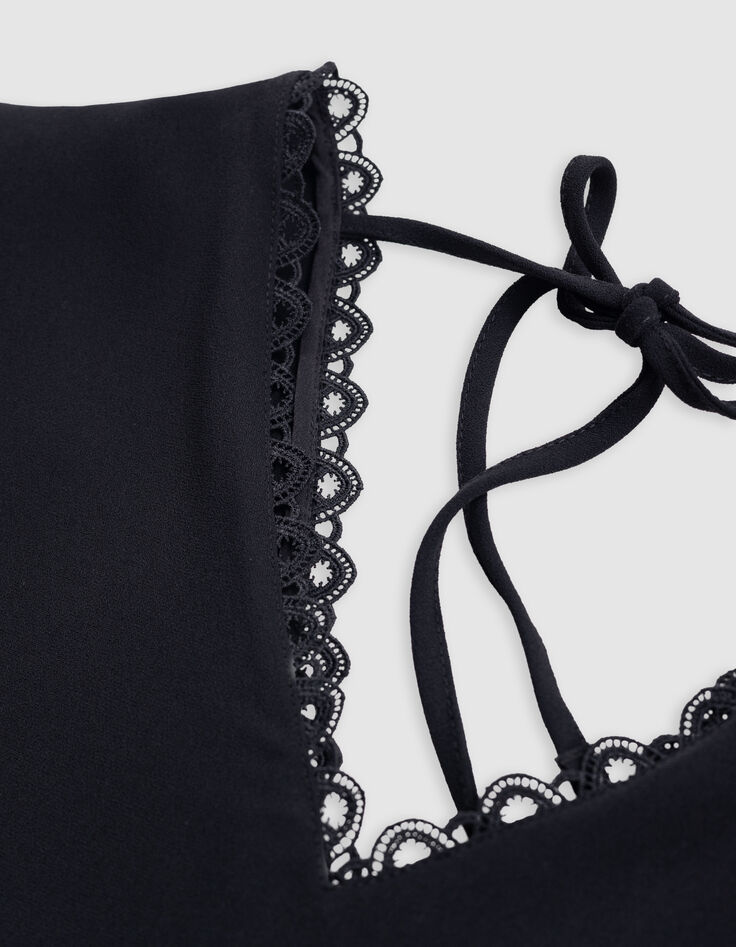 Robe noire décor dentelle col V devant dos Femme-7 Robe noire décor dentelle col V devant dos Femme-7