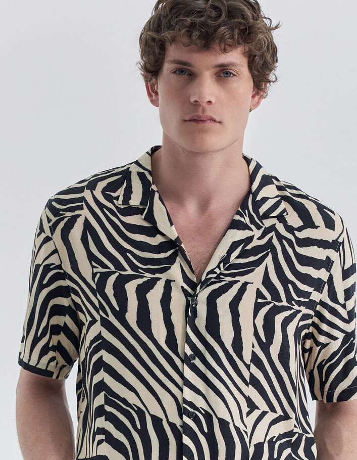 Men’s black LENZING™ ECOVERO™ zebra motif REGULAR shirt