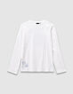 Wit T-shirt biokatoen met auto achter jongens-3