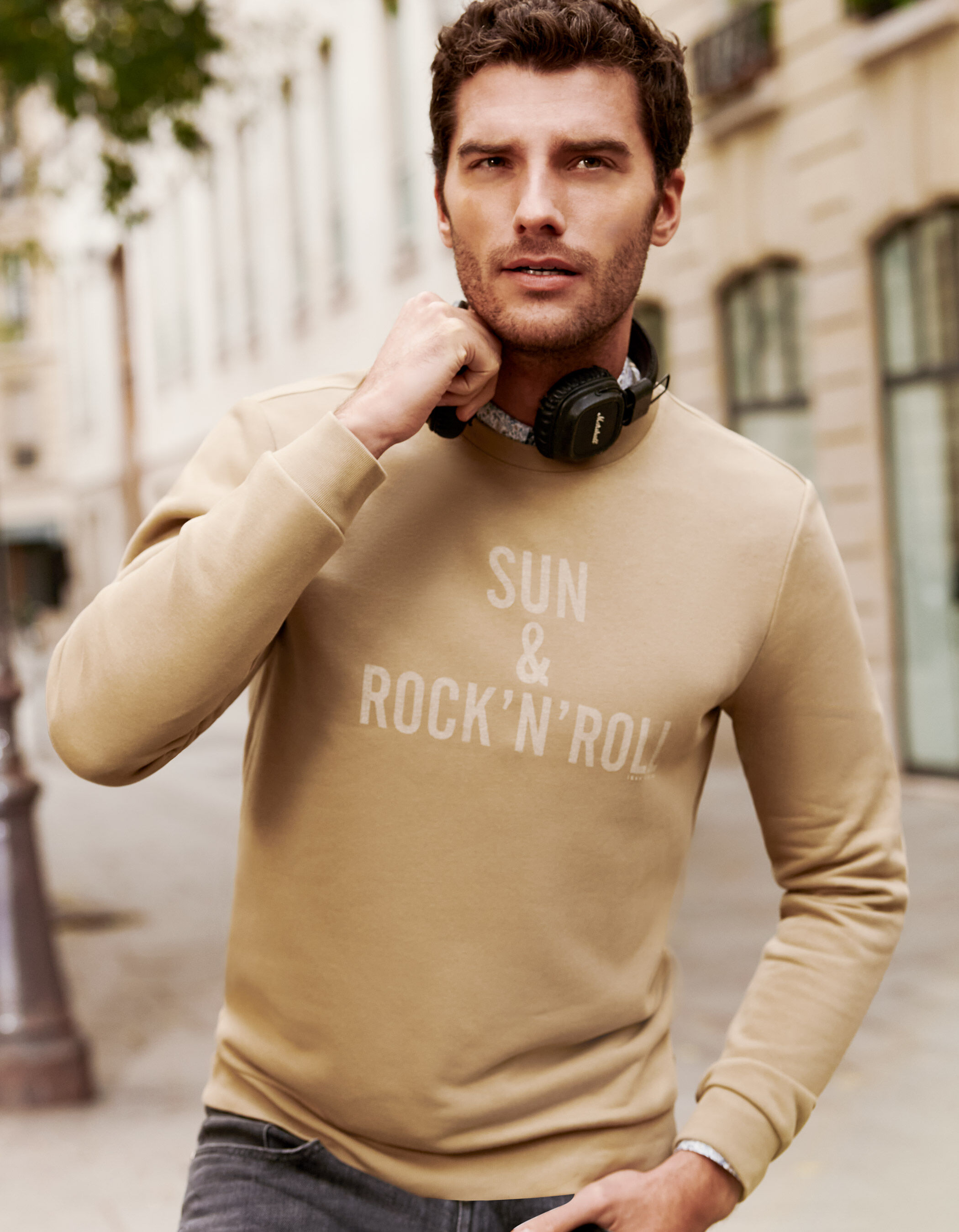Sweat beige a message Homme