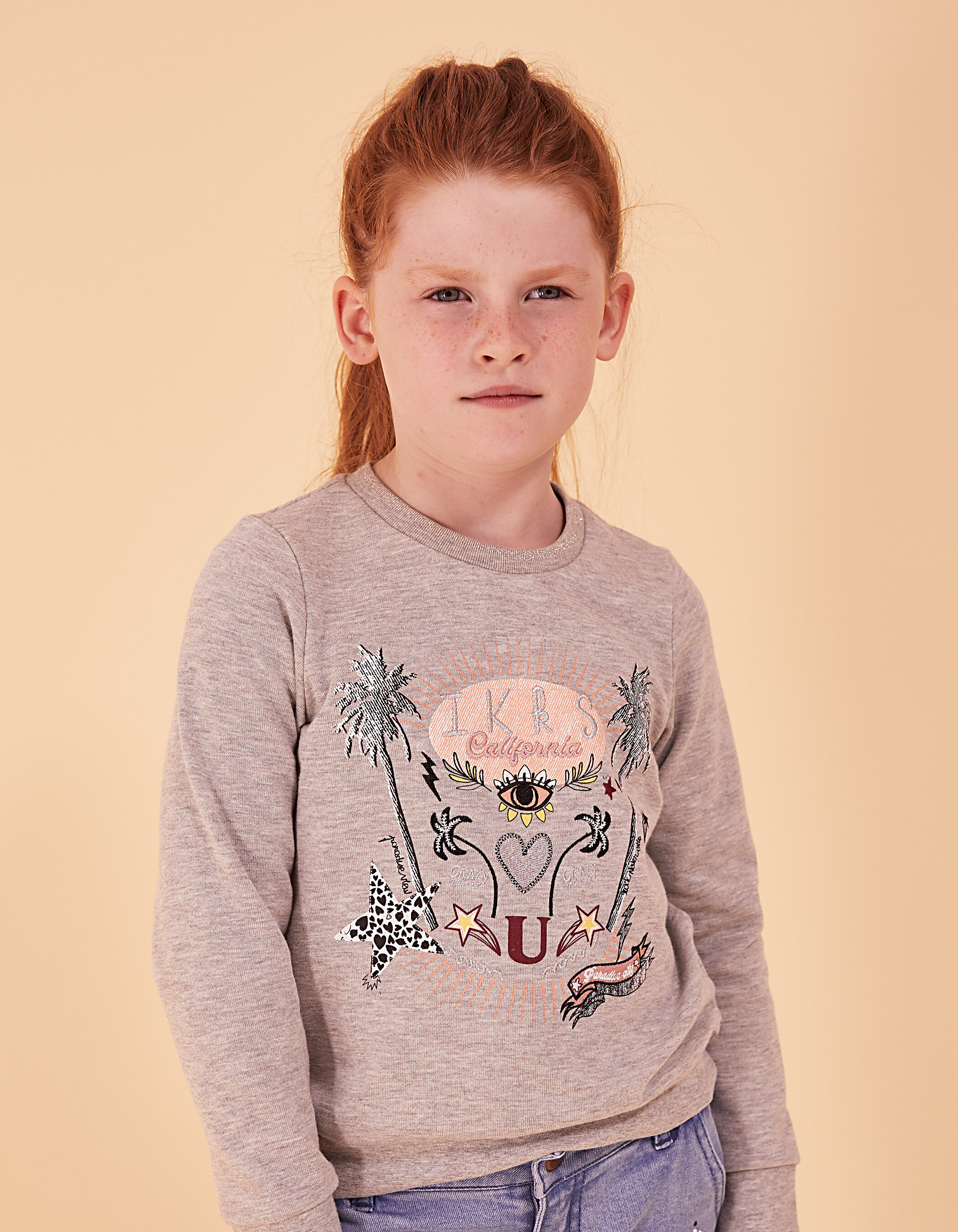 Sudadera best sale gris niña
