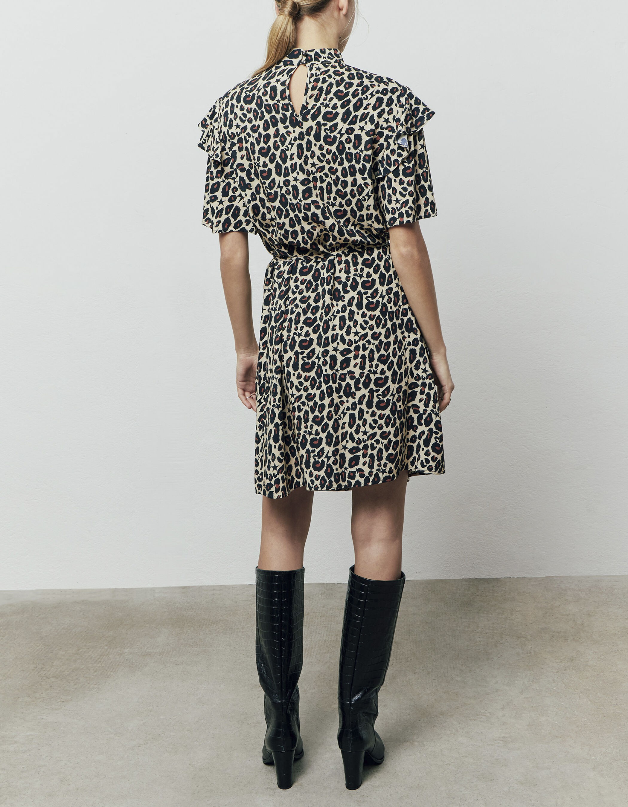 Robe courte en viscose imprim l opard toiles femme