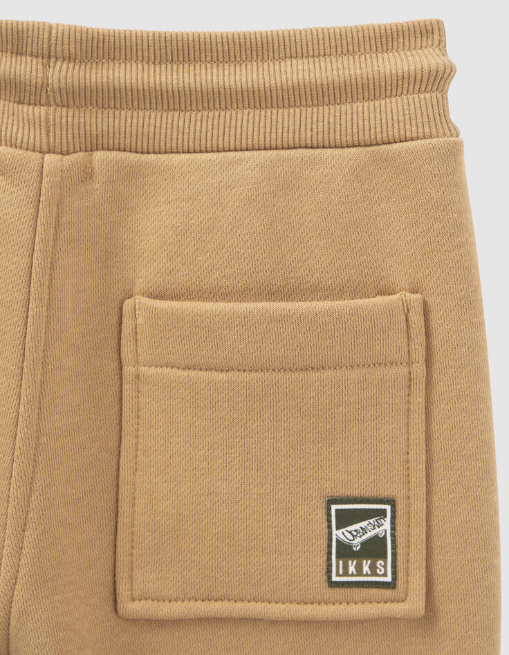 Boys’ camel joggers with textured details-8