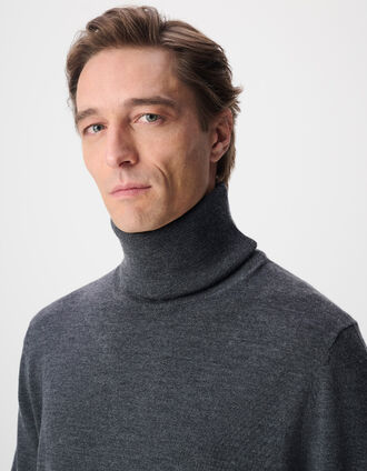 Jersey gris cuello alto 100 % lana para hombre