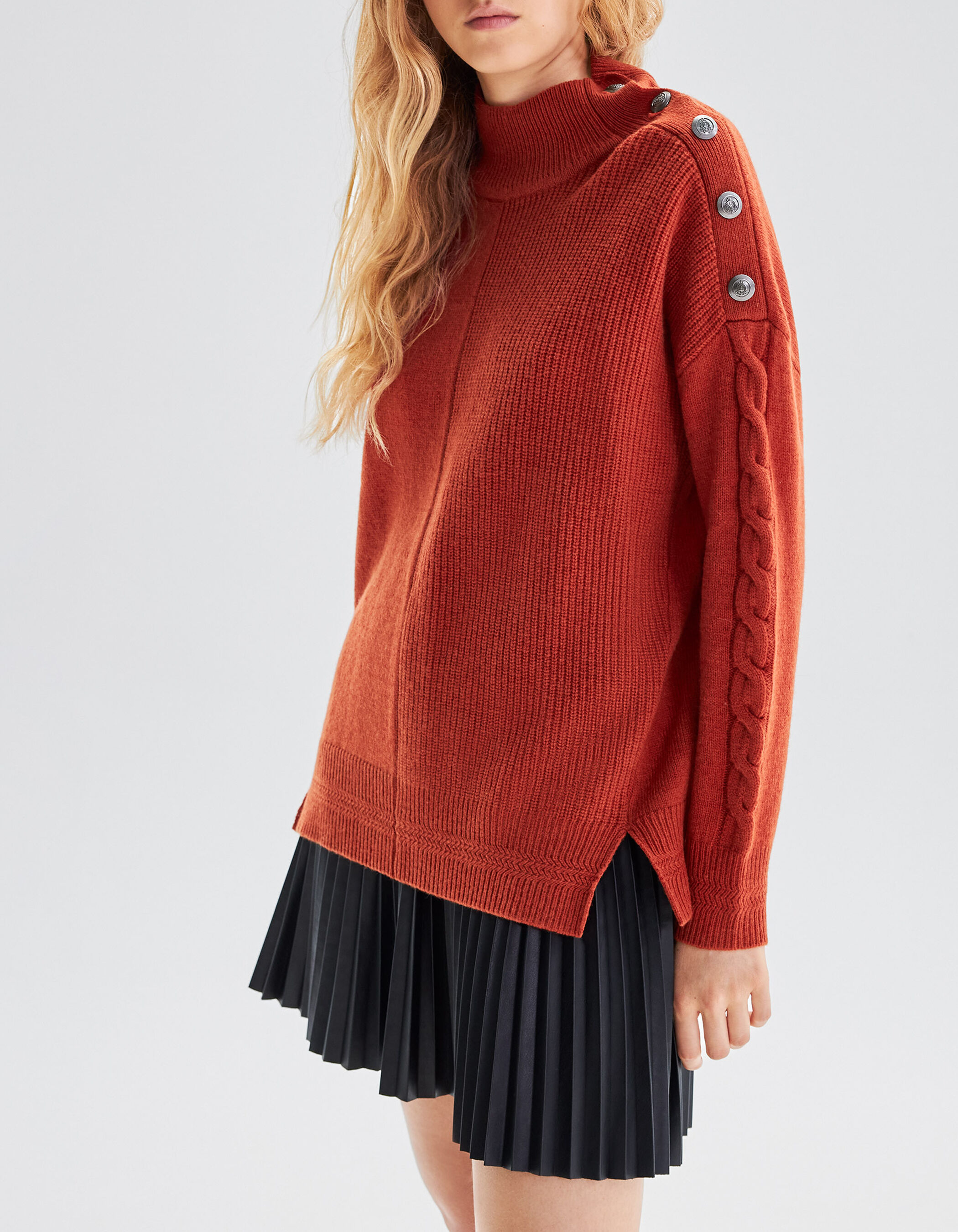 Pull tomette tricot avec boutons grav s sur l paule Femme