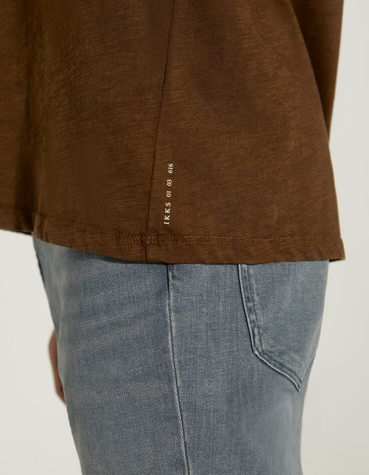 Camiseta L'Essentiel tabaco cuello V Hombre-5