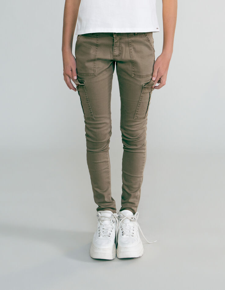 Pantalón cargo caqui de talle alto niña-3
