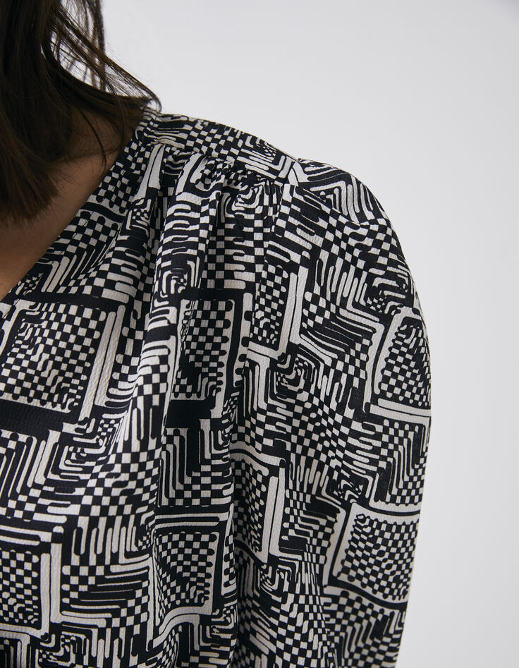 Schwarz-weiße Damenbluse mit optischem Zielflaggenprint-2