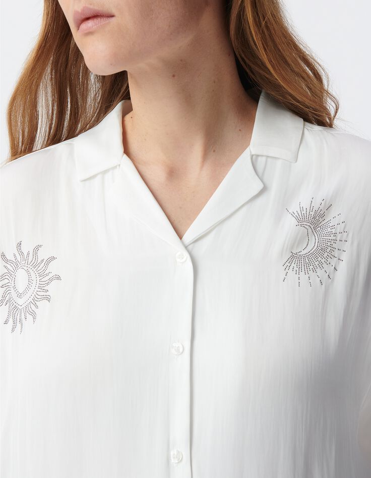 Wei&szlig;es Knitterhemd f&uuml;r Damen mit Nietenmuster-5