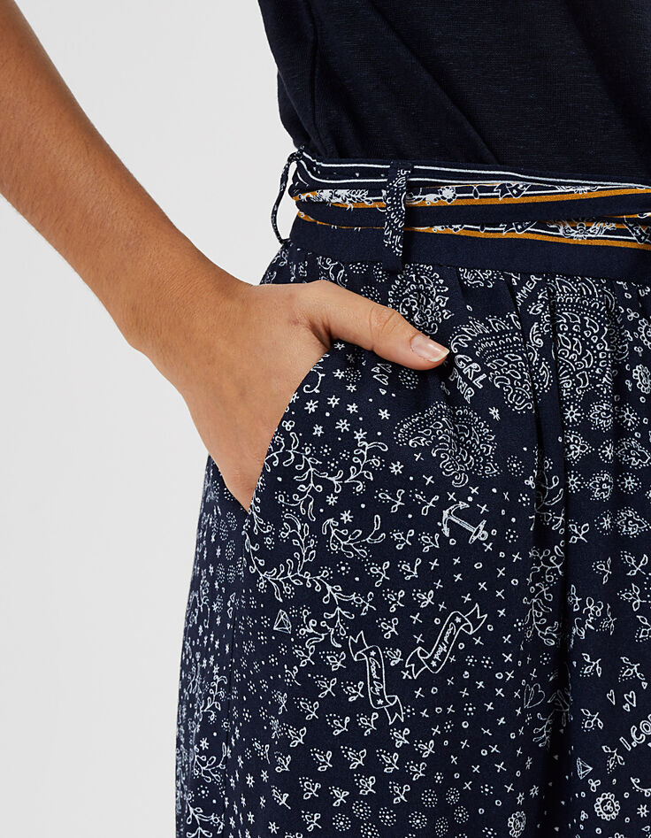 Falda corta marina estampado pañuelo-2