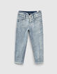 Vaqueros mom light blue con cintura pespunteada niña-4