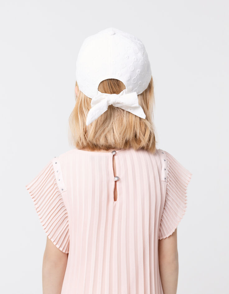 White cap with tone-on-tone embroidery for girl-4