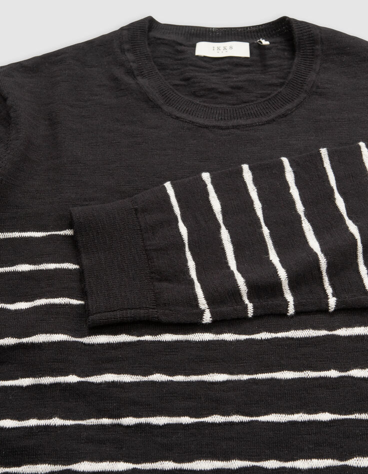 Pull marinière noir tricot fin rayures blanches Homme-5