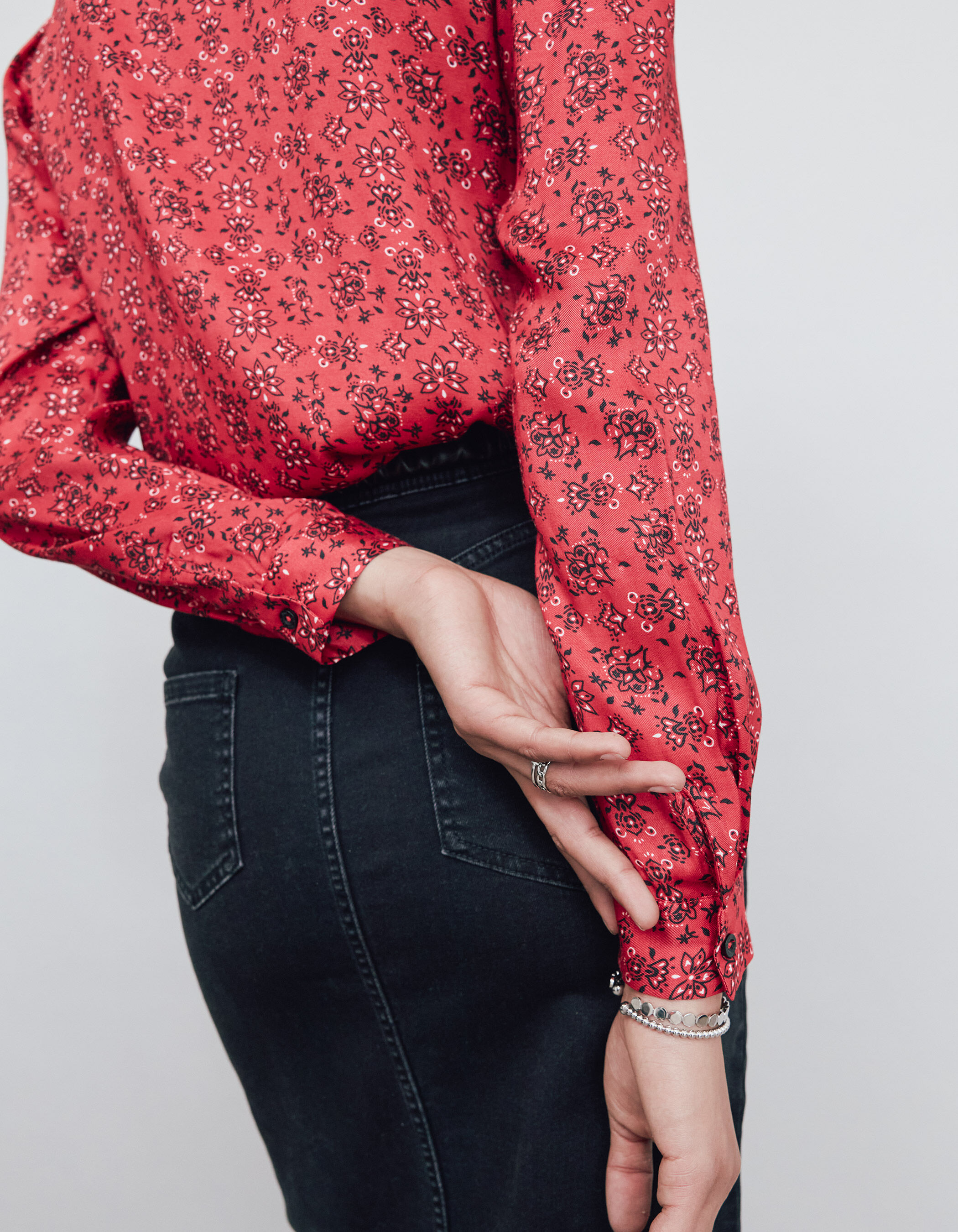 Chemise en viscose imprim bandana rouge femme