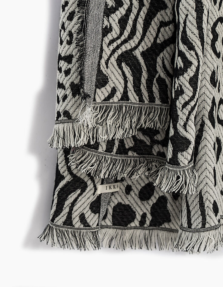 Pañuelo jacquard animal-4