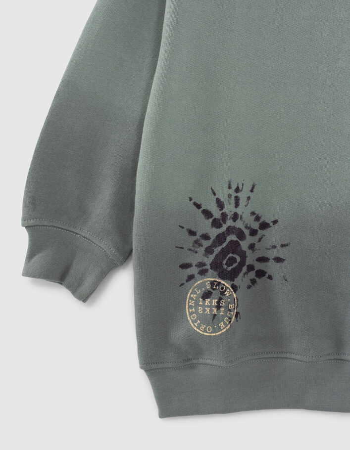 Grünes Deep-Dye-Jungensweatshirt mit Print und Patch - IKKS