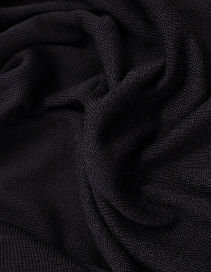 Schwarzer Damenstrickpullover mit Nietenaufdruck-6