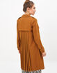 Camelbrauner Trenchcoat mit plissiertem Rücken I.Code-3