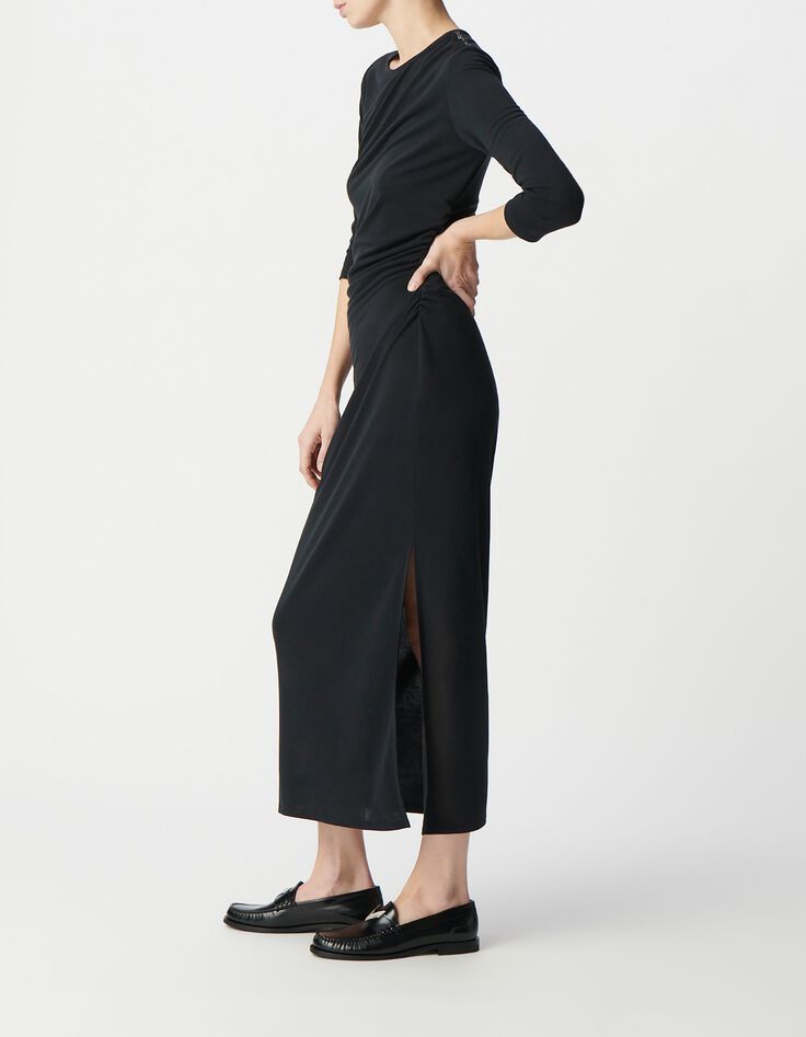 Vestido de noche negro de mujer con fruncido lateral y hombros de pedrer&iacute;a-2