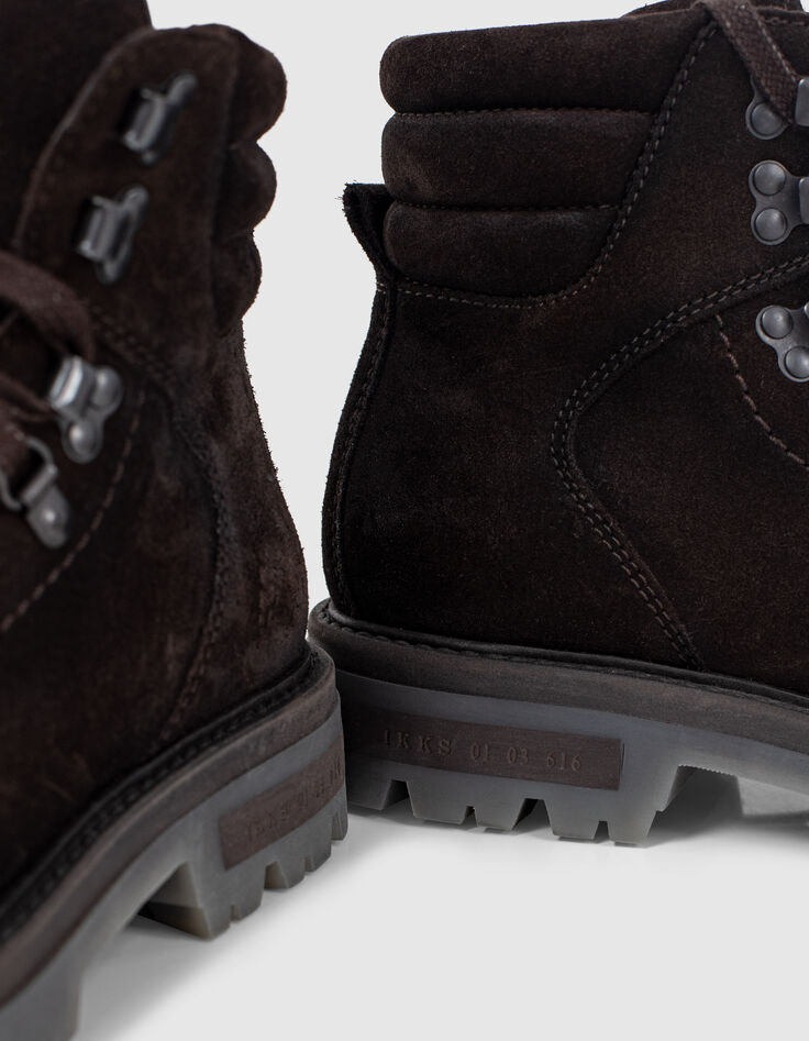 Botas chocolate oscuro ante montaña Hombre-4