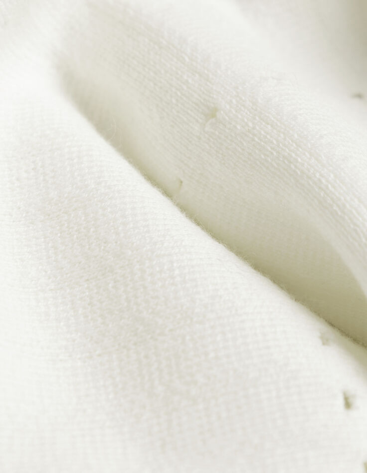Weißer Damen-Pullover mit Lochmuster-7