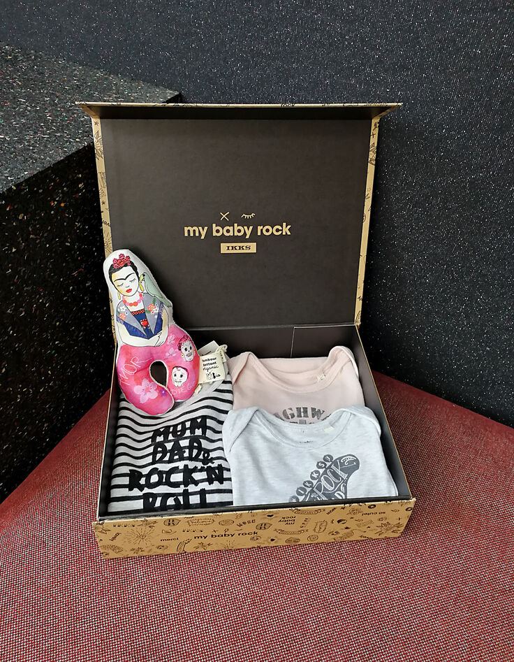 IKKS 3 organic cotton bodysuit+TAMBOUR BATTANT rattle box-1 IKKS 3 organic cotton bodysuit+TAMBOUR BATTANT rattle box-1