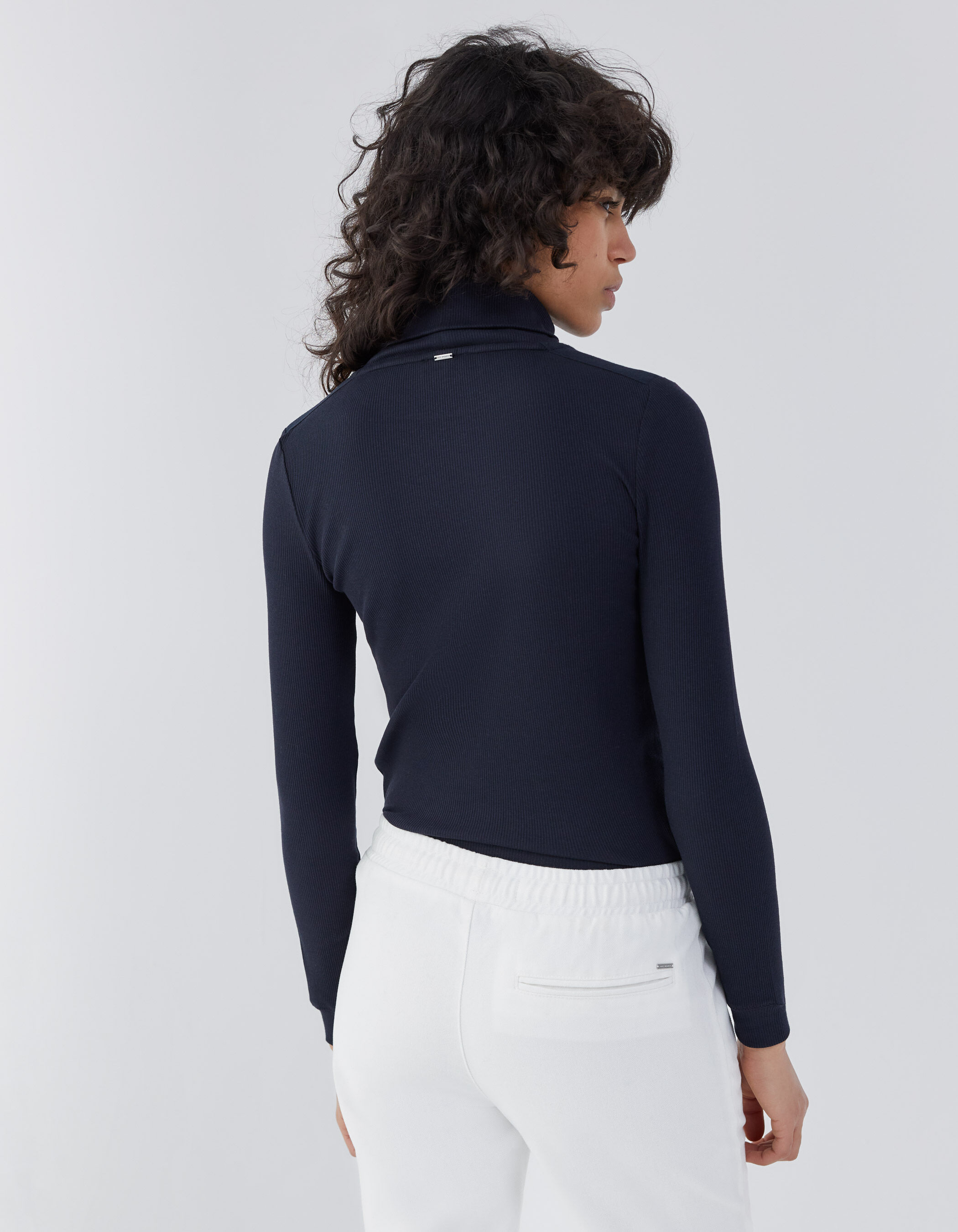 Camiseta cuello alto azul marino mujer hotsell