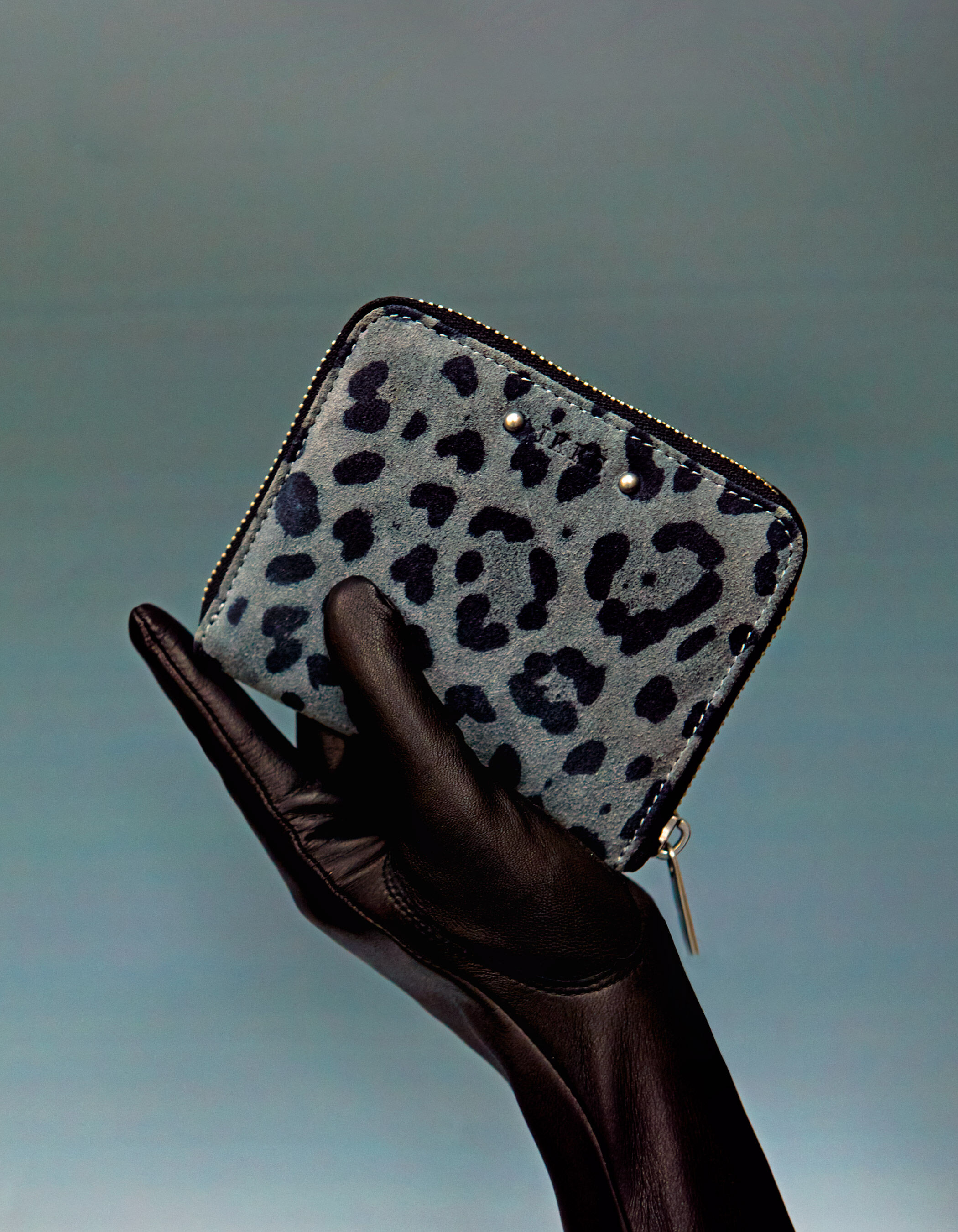Womens leopard wallet top