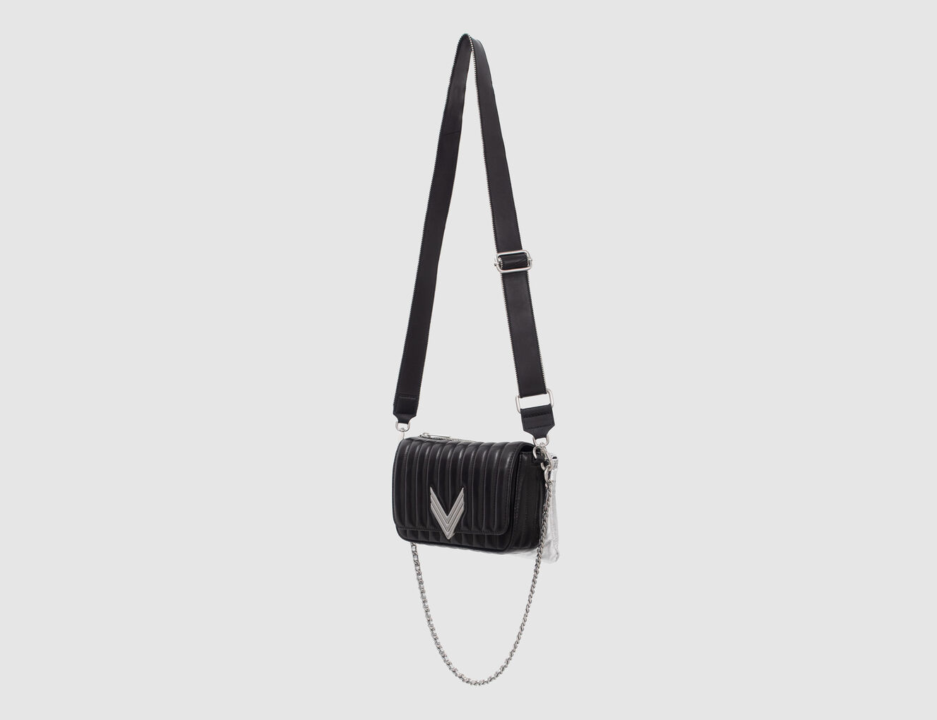 111 MADISON AVENUE negro charol acolchado mujer-6