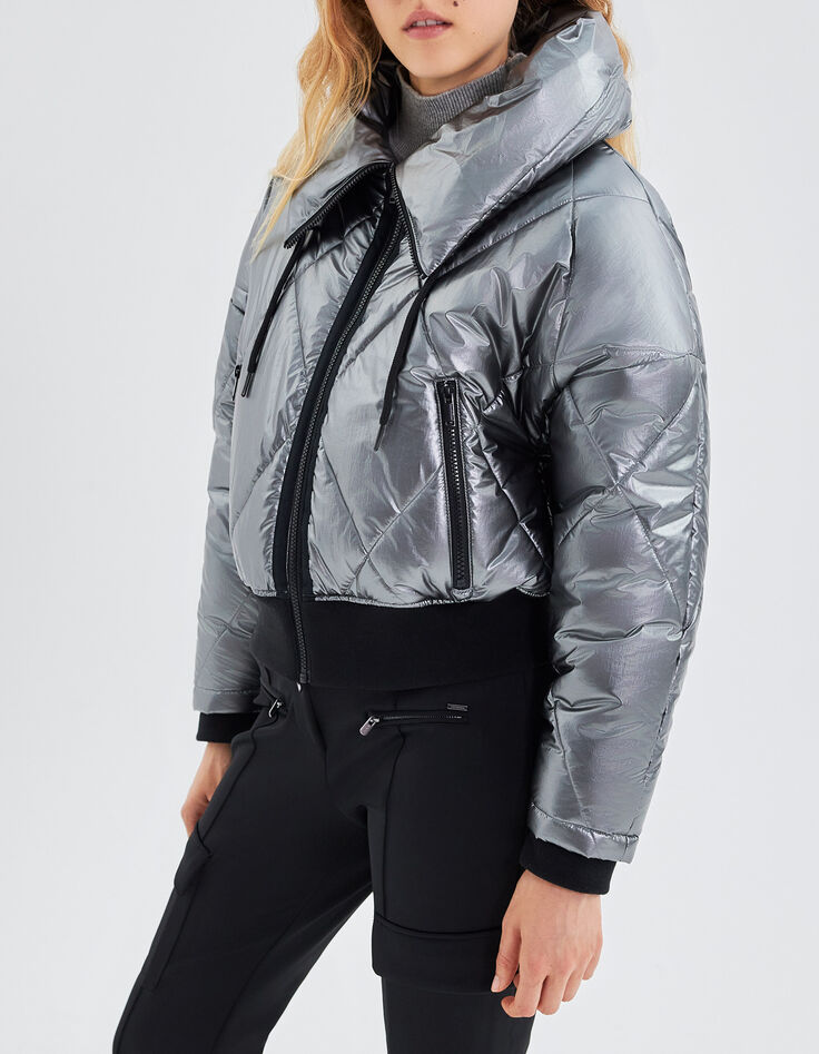 Kurze, schwarze Damensteppjacke mit verdeckter Kapuze-2