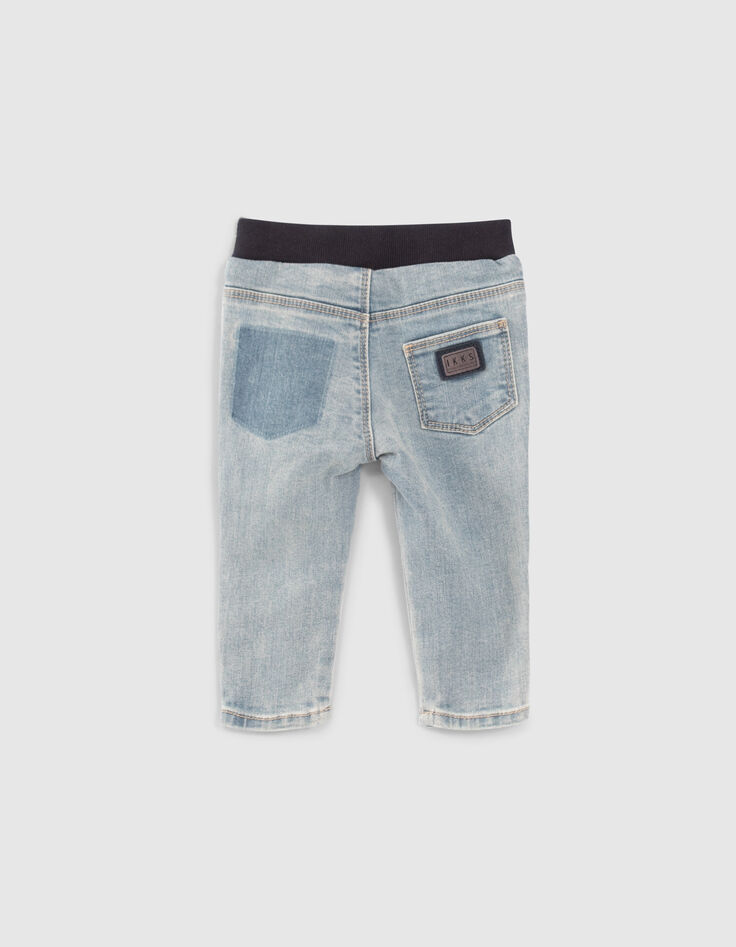 Baby boys’ blue jeans with print and badge-2