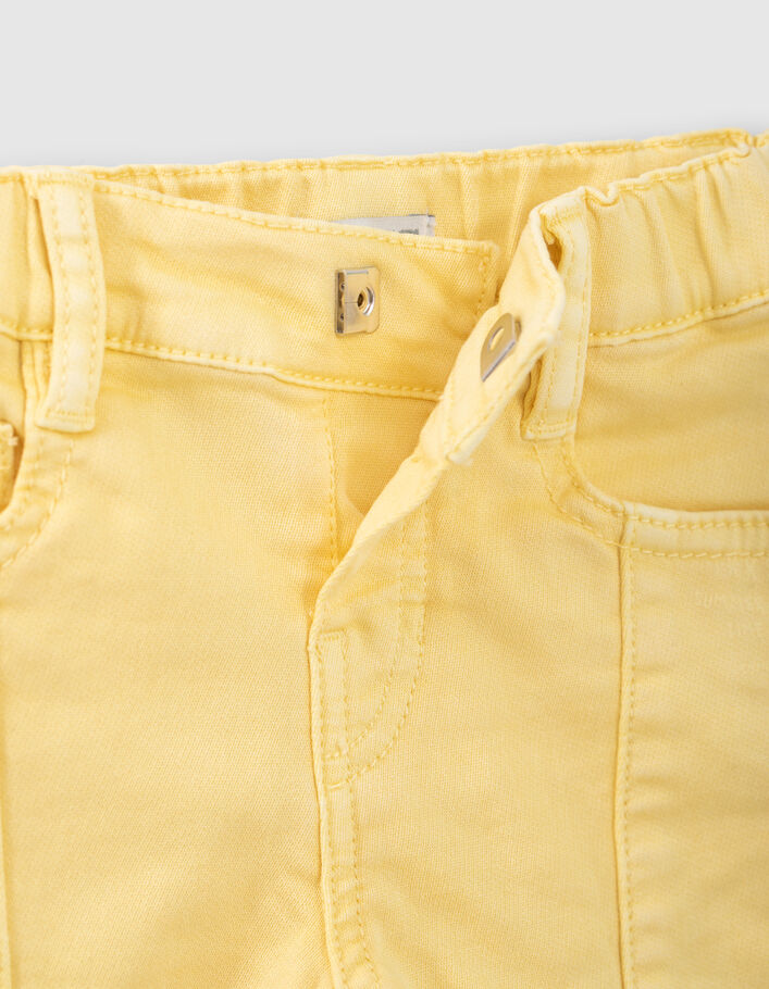 Hellgelbe Jeans mit Naht vorne für Babyjungen - IKKS