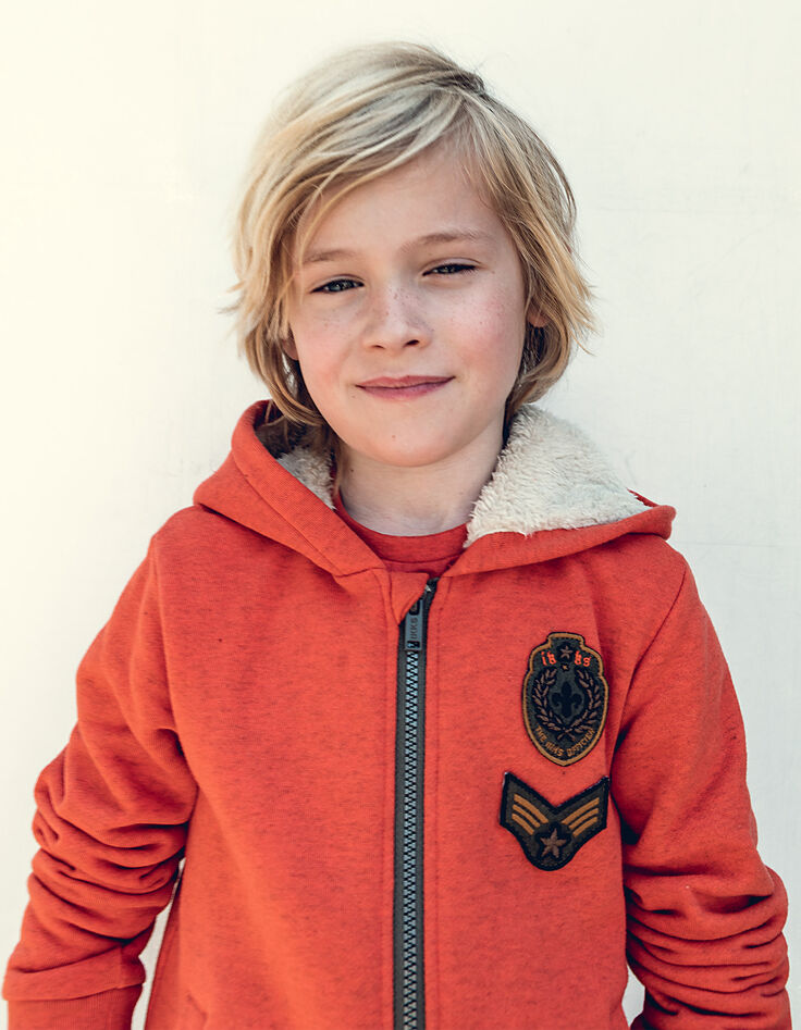 Oranje vest jongens -1